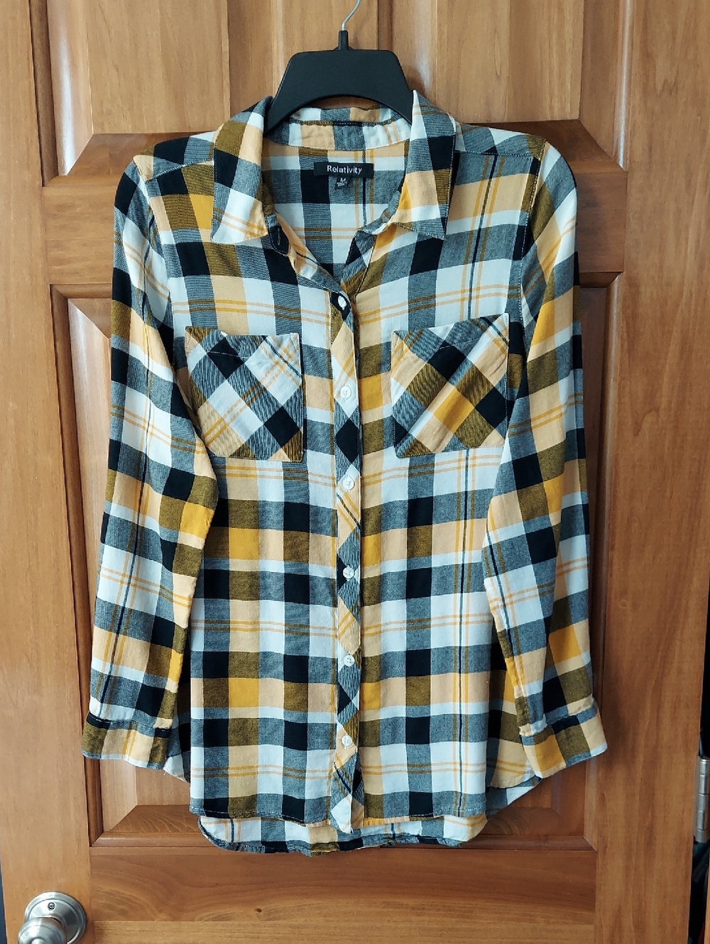 Relativity Yellow Black White Plaid Casual Soft Shirt, Size Medium, Like New ▪︎